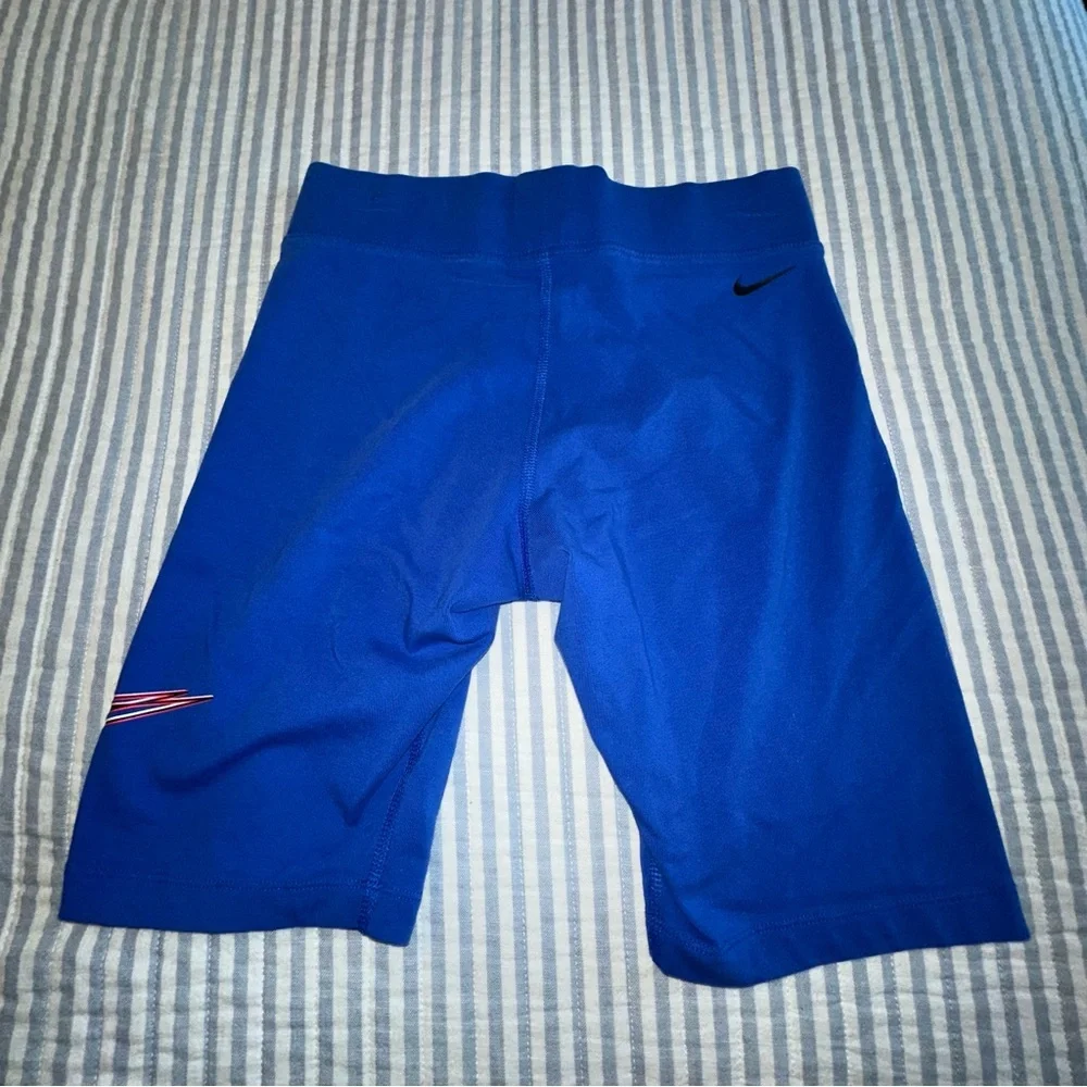 Nike Sportswear Essential Women's Dance Game Royal Bike Shorts (DJ4132-480) S‎